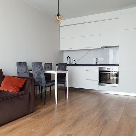 Nyvky Like Home - Fayna Town - Apt 398 Kiev Oda fotoğraf