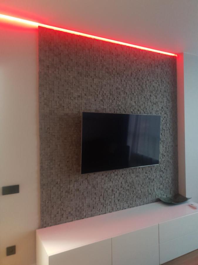 Nyvky Like Home - Fayna Town - Apt 398 Kiev Dış mekan fotoğraf