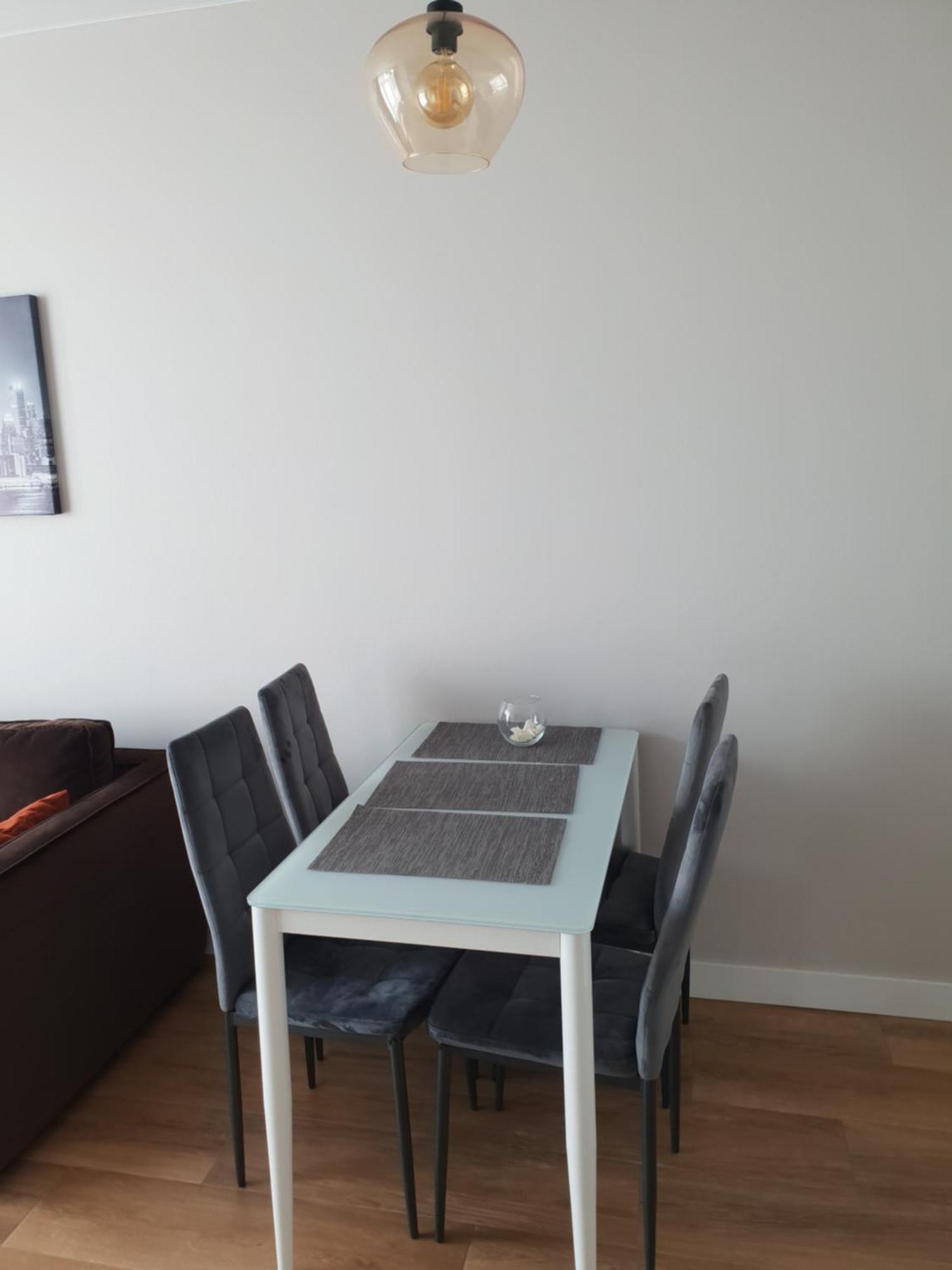 Nyvky Like Home - Fayna Town - Apt 398 Kiev Oda fotoğraf